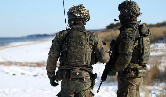 Almanya'da kamu yatırımlarında askeri teçhizatlar öne çıktı
