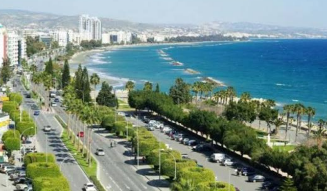 Limasol’da paketçiye saldırı