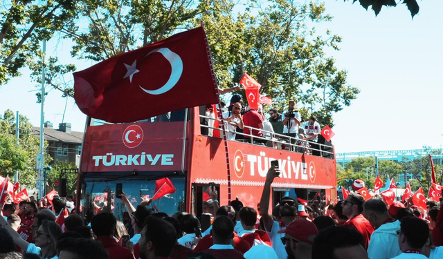 San Francisco'da Türk Yürüyüşü