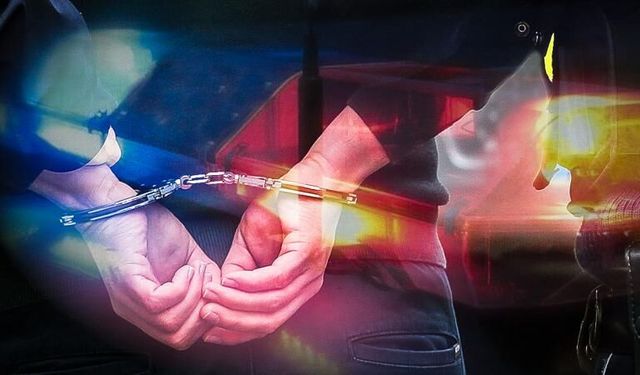 İzmir'de iki belediyeye soruşturma: 24 gözaltı