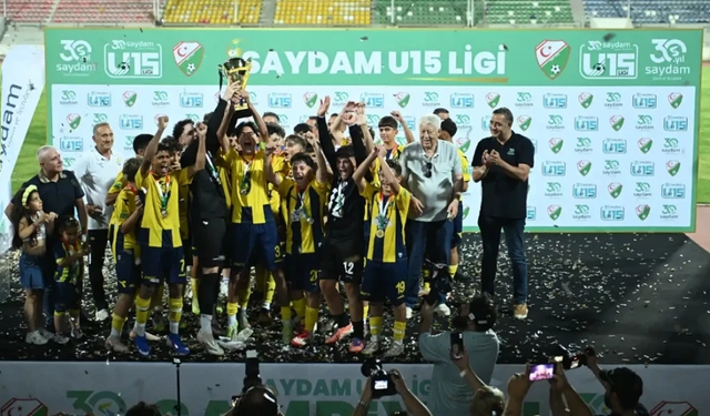 Doğan Türk Birliği, Saydam U15 Ligi finalinde Düzkaya'yı geçerek şampiyon oldu!