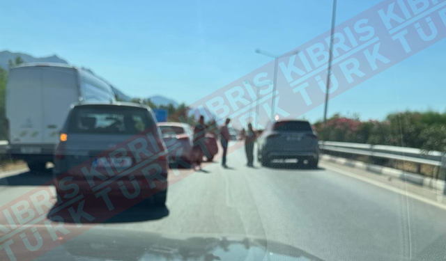 Girne Çevre Yolunda Zincirleme Kazası!