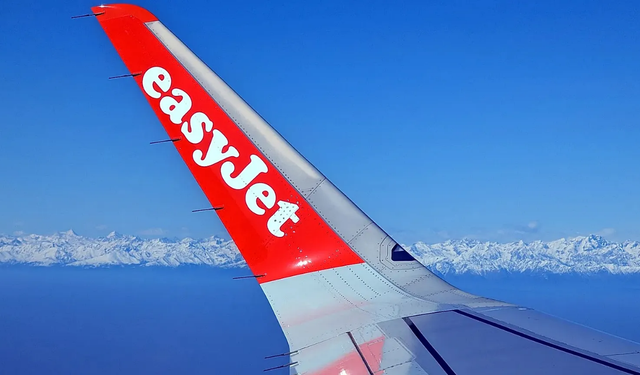 EasyJet'i ABD'li yatırım firması Castlelake satın alıyor