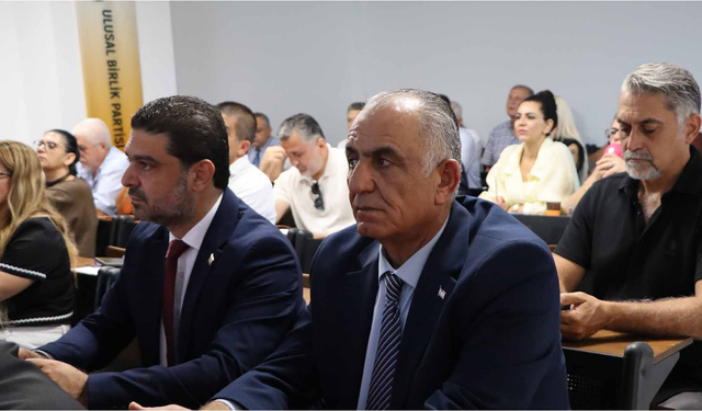 Bakan Çavuşoğlu, Eğitim ve Yükseköğretim Komitesi çalışmalarını takip etti