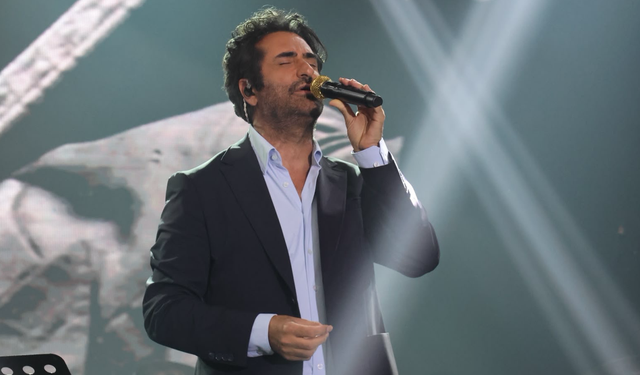 Mahsun Kırmızıgül Acapulco’yu Şarkılarıyla Büyüledi