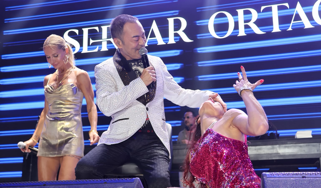 Serdar Ortaç Chamada Club’ta İzdiham Yarattı