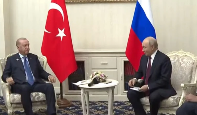 Cumhurbaşkanı Erdoğan, Putin ile bir araya geldi