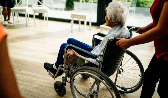 Almanya'da yaşlılar yurdundaki bıçaklı saldırıda 1 kişi öldü, 2 kişi ağır yaralandı