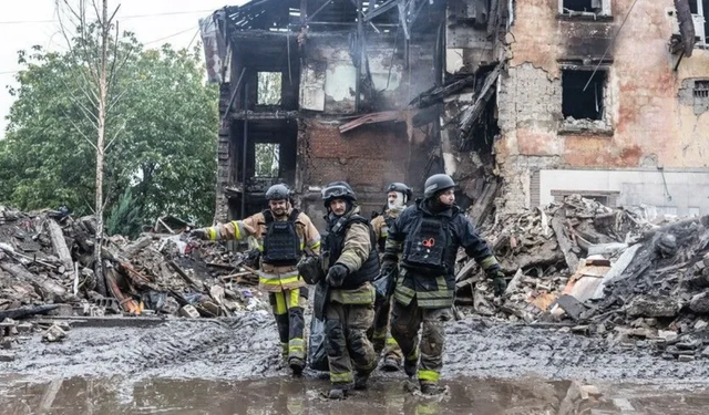 Rusya: Kiev'de askeri sanayi tesisleri ile füze ve İHA depolarını vurduk