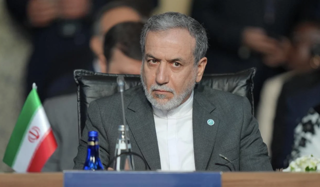 “HAPSE GİRMEMEK İÇİN ABD’Yİ SAVAŞA SÜRÜKLÜYOR”