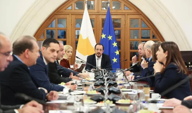 Rum Konseyi’nin Perde Arkası