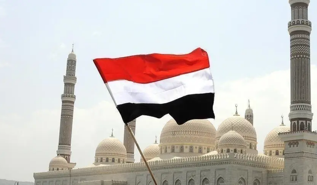 Arap Koalisyonu: "Yemen'de Husilere ait 2 balistik füze rampası imha edildi"