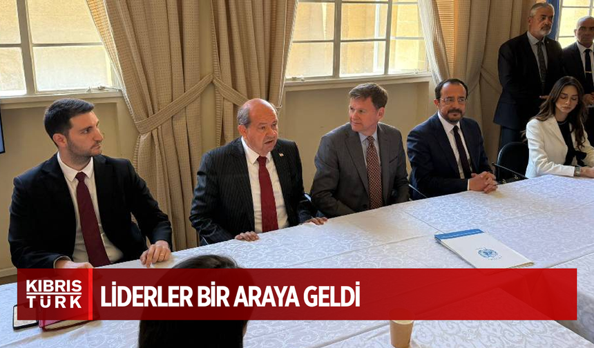 Liderlerin görüşmesi başladı