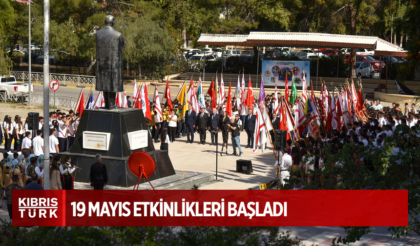 Atatürk Anıtı önünde düzenlenen törenle başladı
