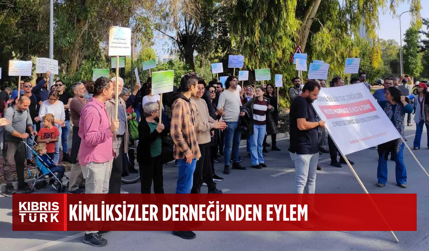 Kimliksizler Derneği'nden toplu vatandaşlık başvurusu eylemi