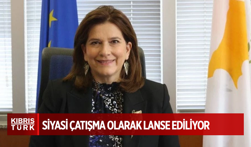 Güney Kıbrıs'ın standındaki kitap geri çekildi
