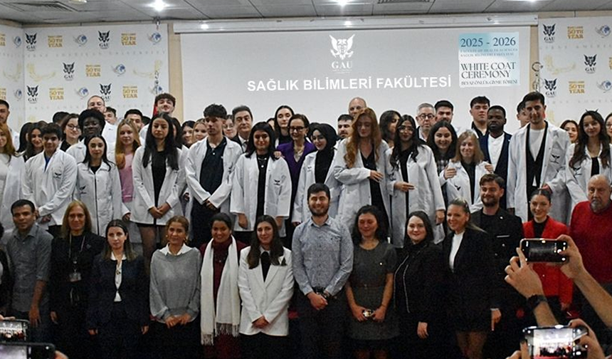 GAÜ Sağlık Bilimleri Fakültesi’nde beyaz önlük giyme töreni yapıldı