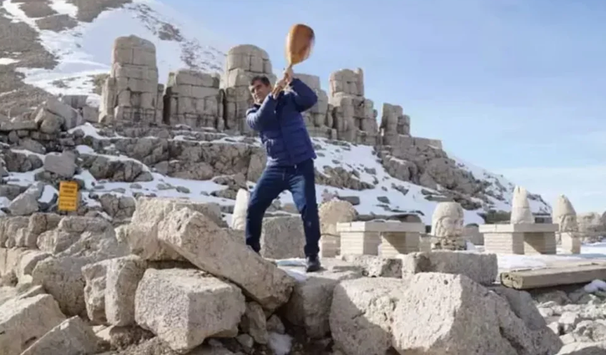 Nemrut’ta Tepki Çeken Gösteri: Aydın Aydın’ın Sazlı Protestosuna Soruşturma
