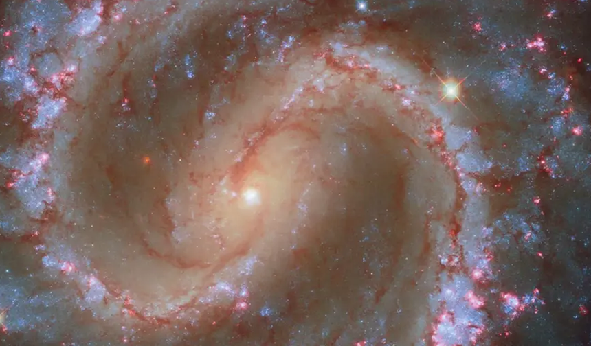 Hubble’dan “Kayıp Galaksi”nin en net görüntüsü