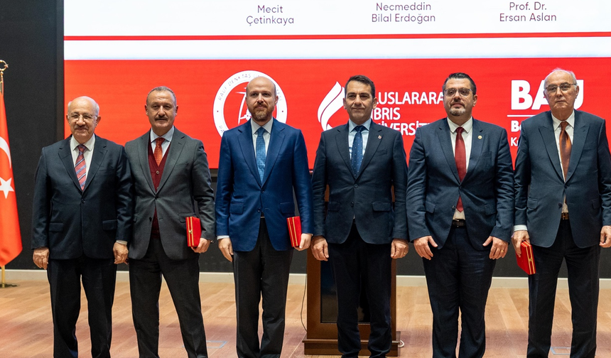 “Kayıp Mirasa Yolculuk: Bilim Tarihi ve İslam Medeniyetinin İnsanlığa Katkıları” konferansı gerçekleşti