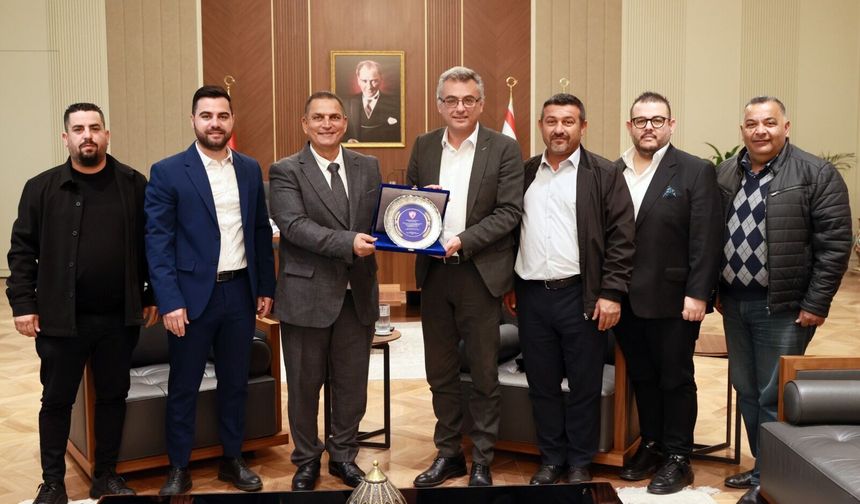 Cumhurbaşkanı Erhürman, KKTC Futbol Kulüpleri Birliği Heyetini Kabul Etti