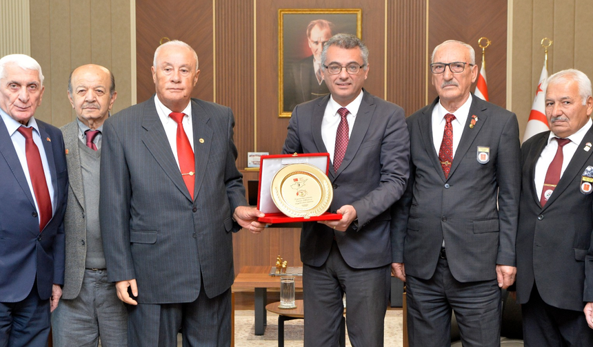 Cumhurbaşkanı Erhürman, KTBK Gaziler Derneği’ni kabul etti