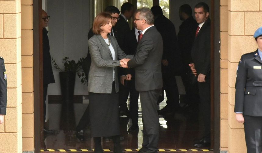 Holguin: “Ön müzakere aşamasındayız. Sürekli ve doğrudan diyalog gerekli”