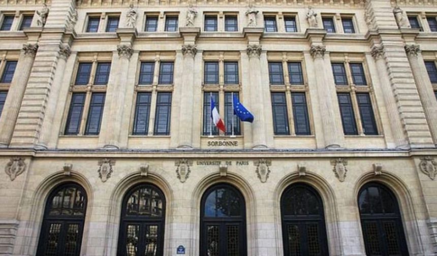 Lise öğrencilerine ırkçı ve İslamofobik metin verilmesi tepkiye neden oldu