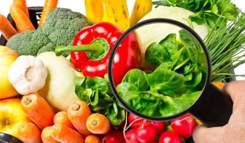 Haftalık gıda denetimi: Yerli çilek ve salatalıkta limit üstü pestisit tespit edildi