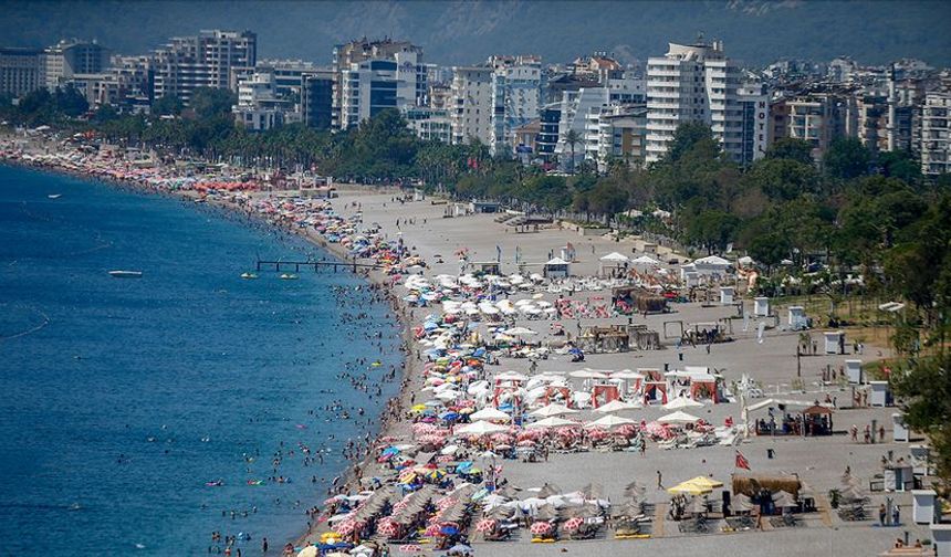 Akdeniz'in turizm başkenti 2025'i rekorla kapattı