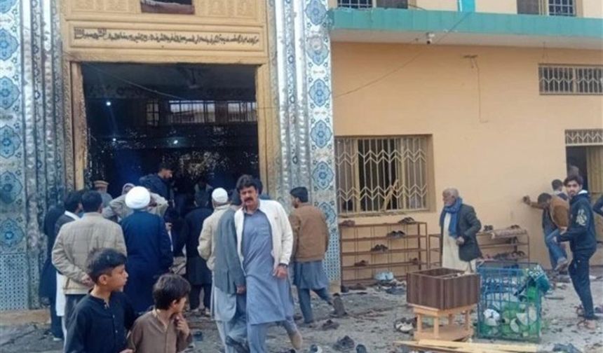 Pakistan'daki cami saldırısını DEAŞ üstlendi