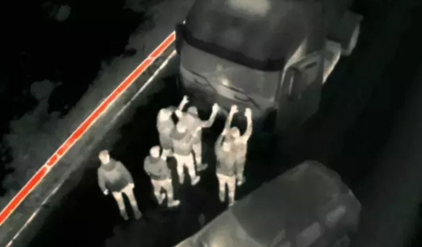 Yeni bakandan ilk operasyon! 15 suç örgütüne şafak operasyonu