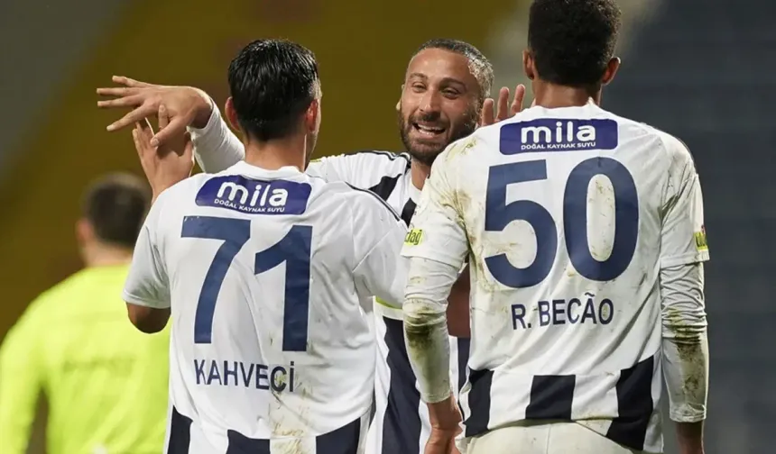 Emre Belözoğlu muradına erdi! 5 gollü Haliç derbisinde kazanan Kasımpaşa