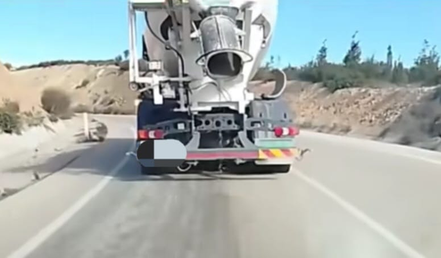 Yola beton döken sürücüye ceza