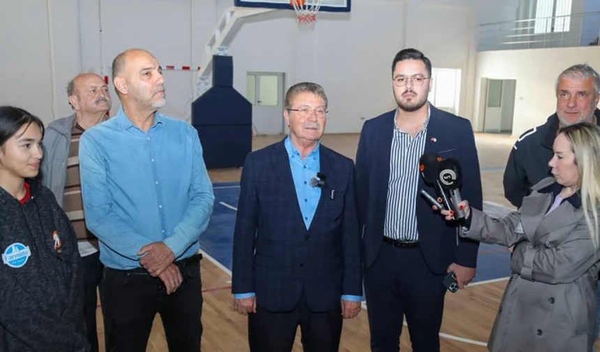 Üstel, Prof. Dr. Turan Erdoğan Spor Salonu’nda inceleme yaptı