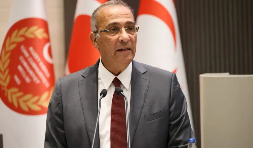 Fikri Toros’tan Tahsin Ertuğruloğlu’na yanıt: “Cumhurbaşkanı müzakere masasında yegâne yetkili”