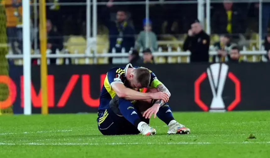 Turu mucizelere bıraktık! Fenerbahçe, Nottingham Forest'a farklı kaybetti