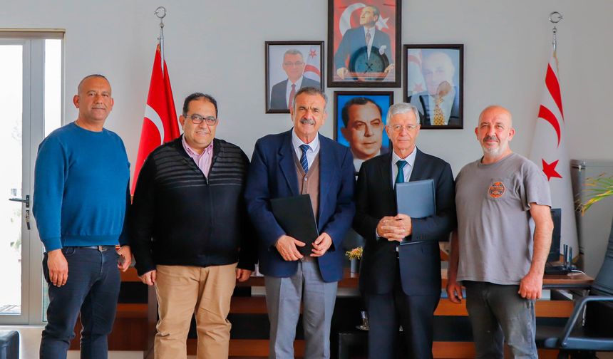 Gazimağusa Belediyesi’nden temizlik filosuna iki yeni vakumlu yol süpürme aracı