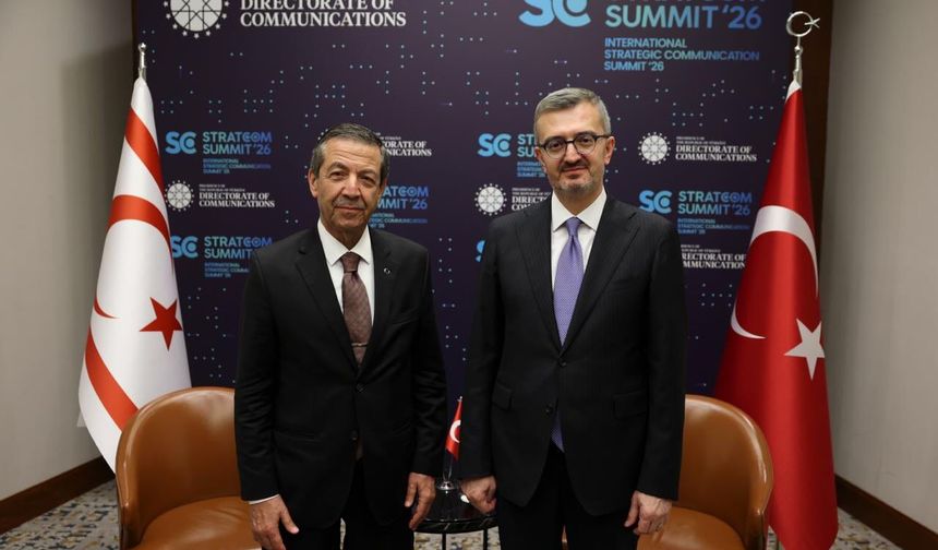 İletişim Başkanı Duran, Dışişleri Bakanı Ertuğruloğlu ile bir araya geldi