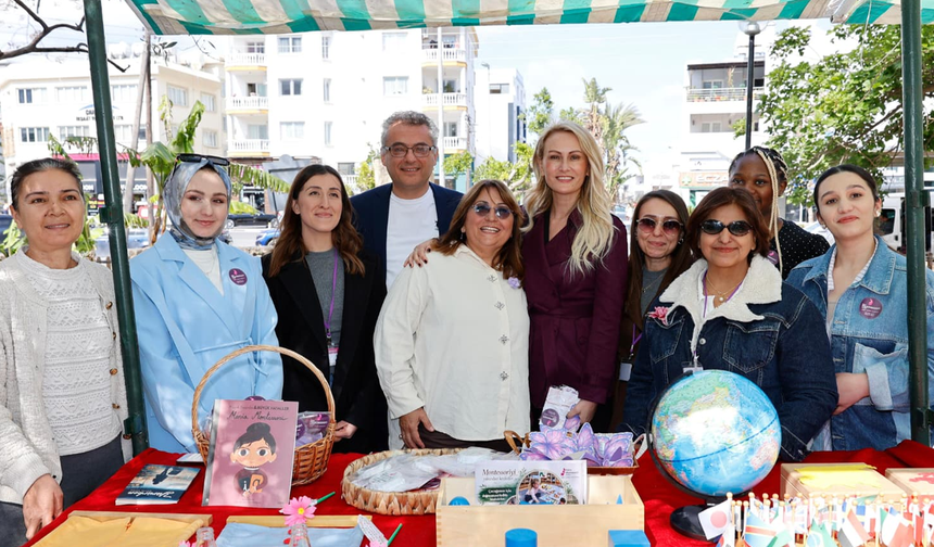 Erhürman çifti Emekçi Kadınlar Panayırı’nı ziyaret etti