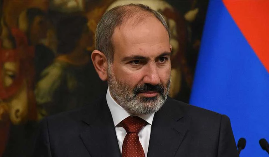 Ermenistan Başbakanı Nikol Paşinyan’a kilisede saldırı girişimi