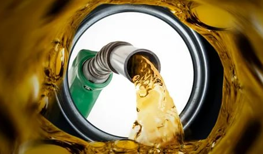 Türkiye’de benzin ve motorine indirim geldi