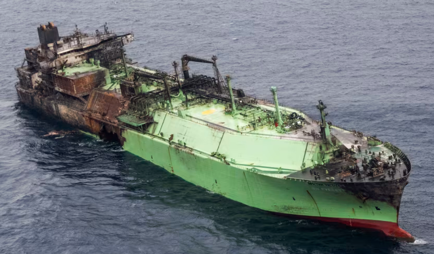 Akdeniz'de alarm: Rus tankeri Libya'ya sürükleniyor