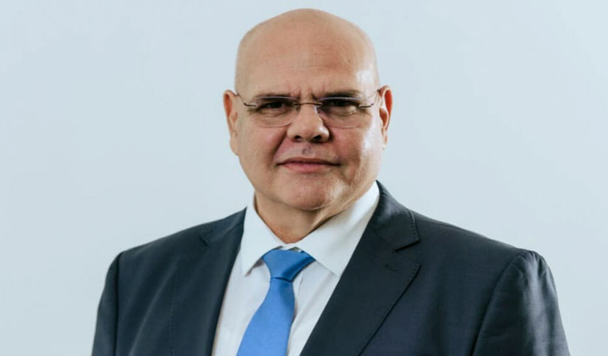 Özkunt: “Yasalarla Kirliliklerini Kapatıyorlar”