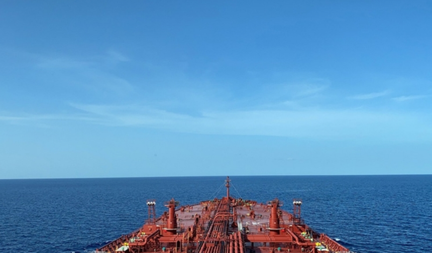 İran: ABD-İsrail’e ait iki gemi Hürmüz’de vuruldu