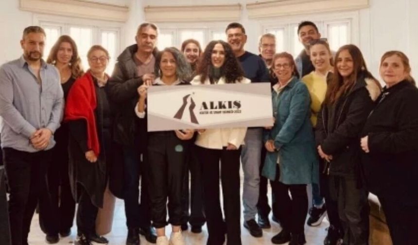 Alkış Kültür ve Sanat Derneği’nde başkanlığa Gaye Astan Çoban seçildi