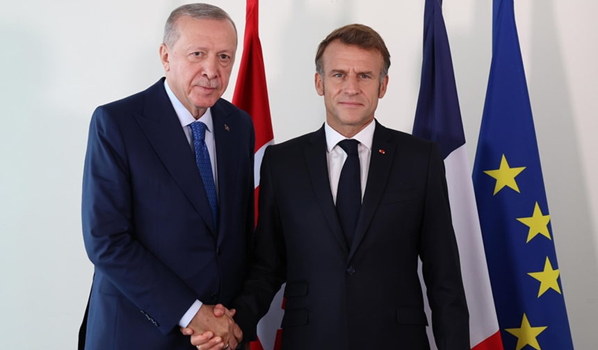 TC Cumhurbaşkanı Erdoğan, Fransa Cumhurbaşkanı Macron ile telefonda görüştü