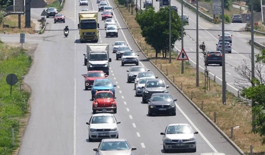 Bayındırlık ve Ulaştırma Bakanlığı'ndan iddialara yanıt: Seyrüseferde 300 bin araç, 1,6 milyar TL gelir