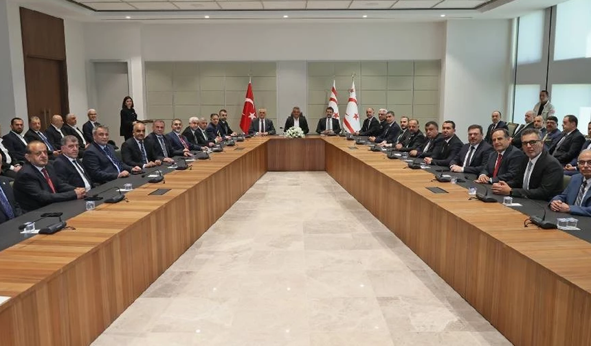 Tufan Erhürman, HATSO Yönetim Kurulu heyetini kabul etti