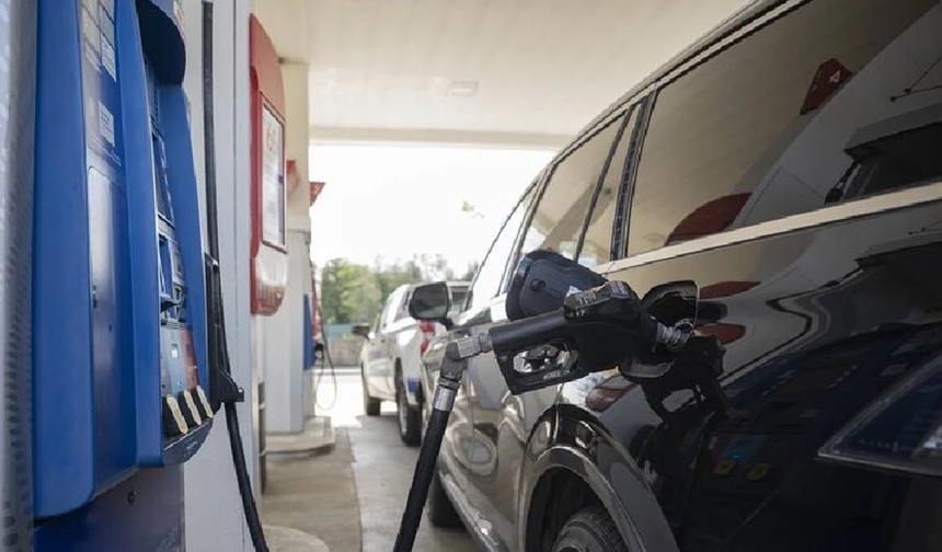 Kanada'da petrol yakıtları üzerindeki vergiler geçici süreliğine kaldırıldı